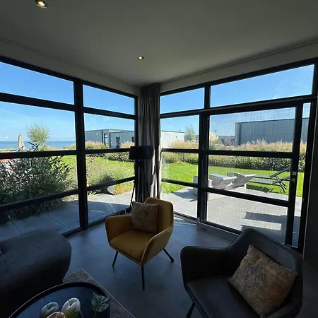 別荘 Sonnenplaetzchen Zweite Reihe Haus Nr 229 エンクホイゼン